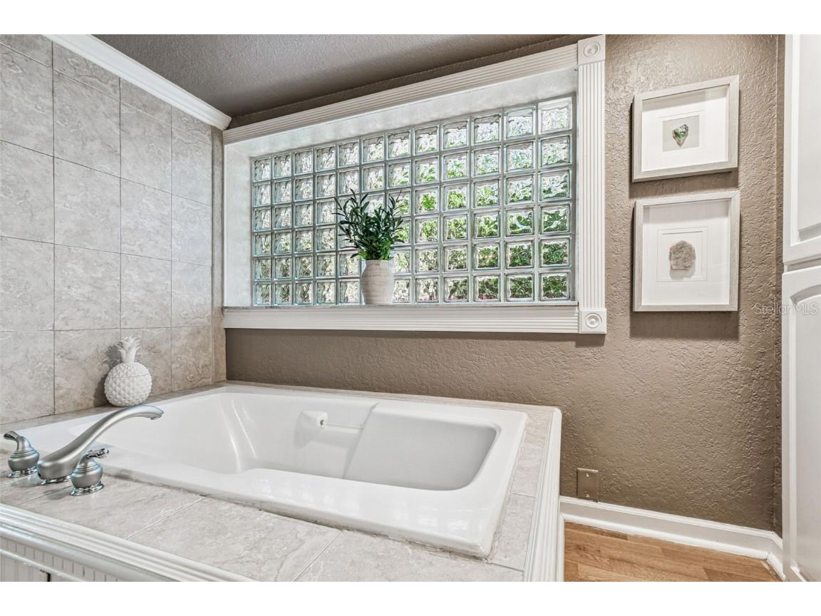 207 Willowick Avenue Temple Terrace FL 33617 TB8439408 image6