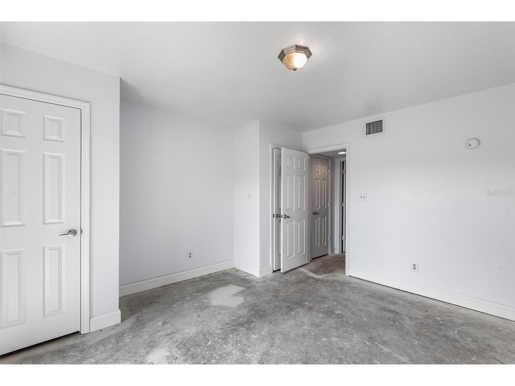 2070/2071 Corner Lake Drive #AB Haines City FL 33844 P4938021 image26
