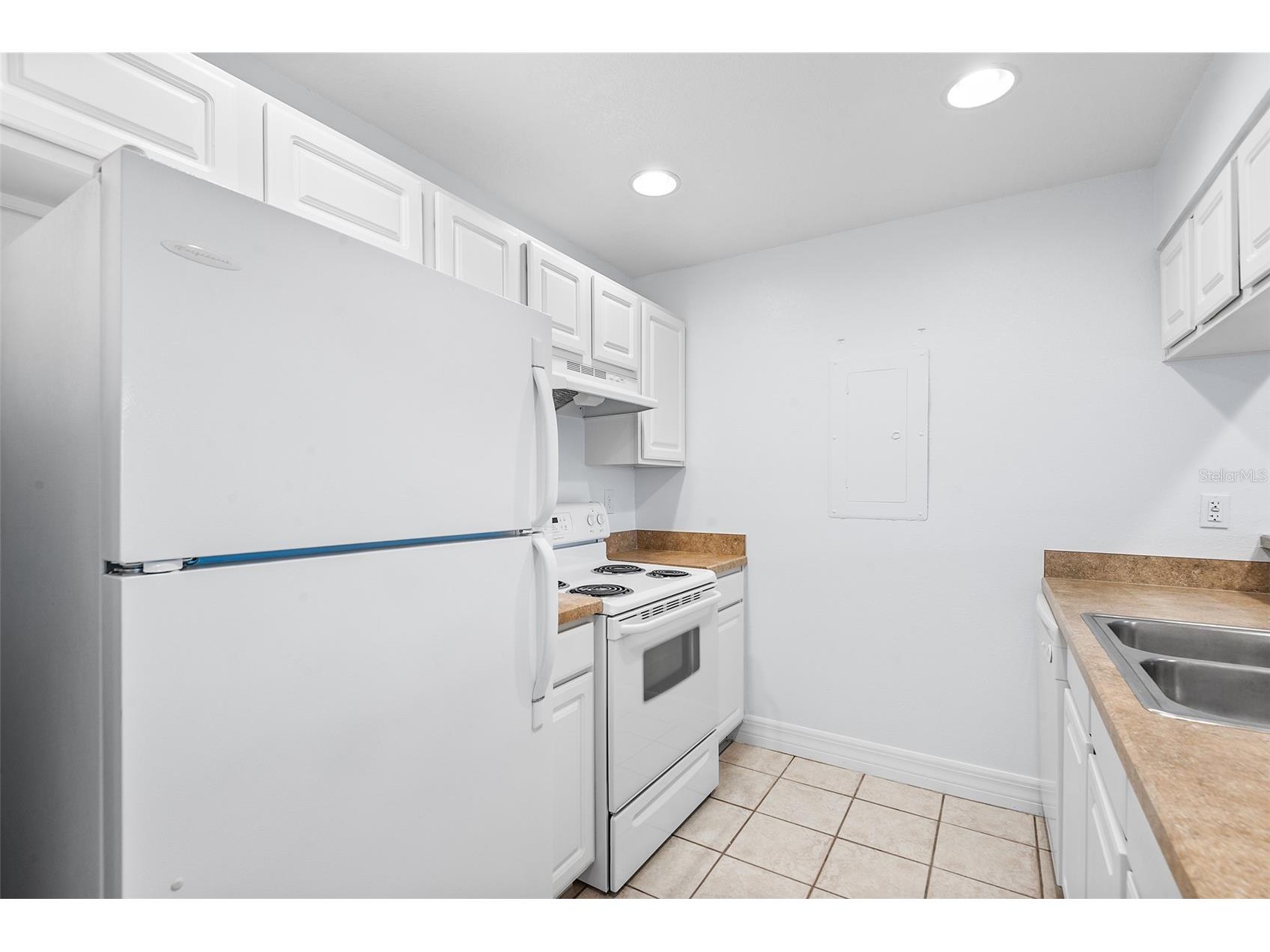 2070/2071 Corner Lake Drive #AB Haines City FL 33844 P4938021 image5