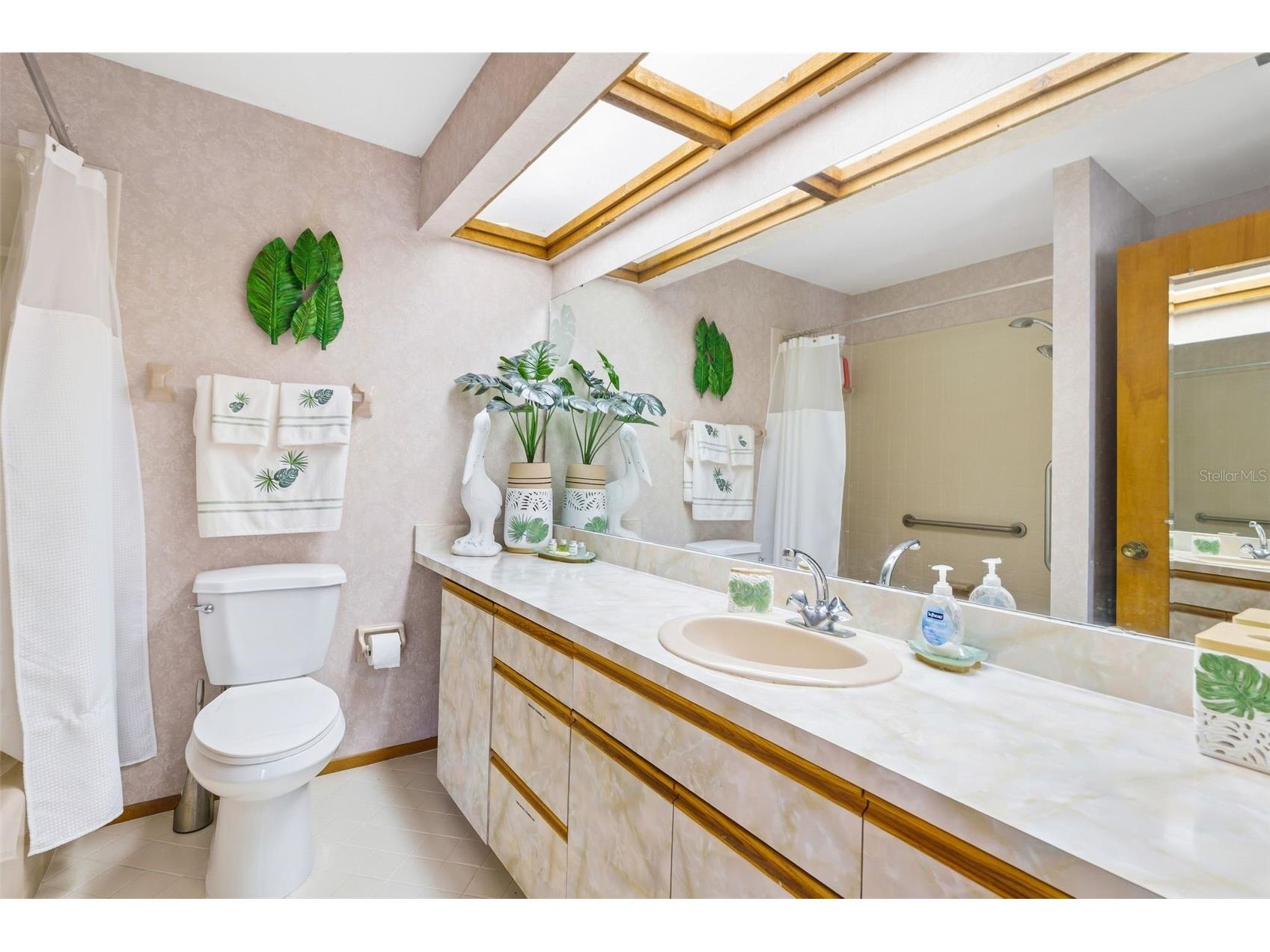 2070 59th Street Sarasota FL 34243 A4691713 image28