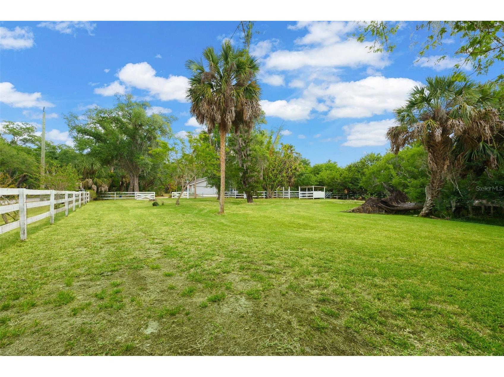 2070 59th Street Sarasota FL 34243 A4691713 image44