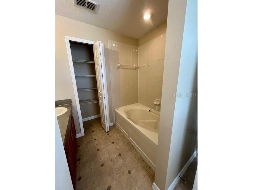 2070 Cypress Bay Boulevard Kissimmee FL 34743 S5135943 image25