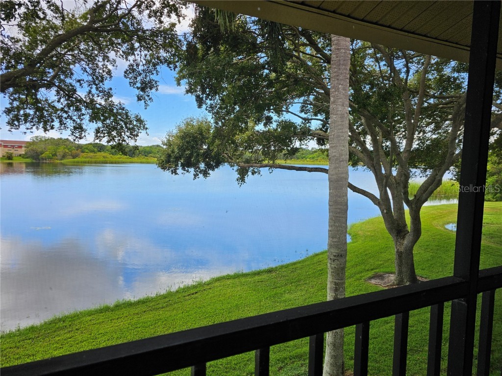 2070 Lakeview Drive #203 Clearwater FL 33763 - HARBOR LAKE U8235687 image1