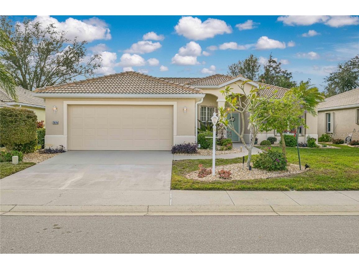 2070 Rio Nuevo Dr North Fort Myers FL 33917 A4638460 image1