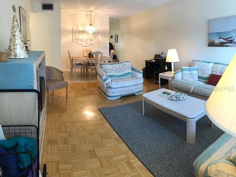 2071 Australia Way W #29 Clearwater FL 33763 TB8486957 image4