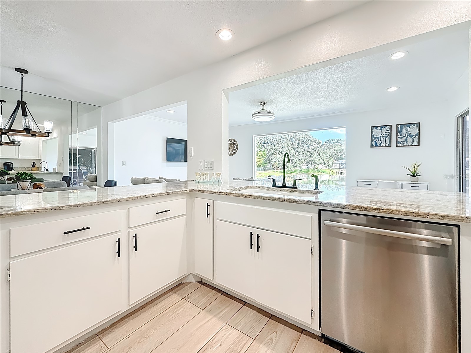 2071 Butternut Circle E Clearwater FL 33763 TB8486461 image24
