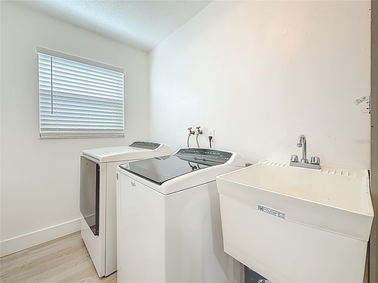 2071 Butternut Circle E Clearwater FL 33763 TB8486461 image50