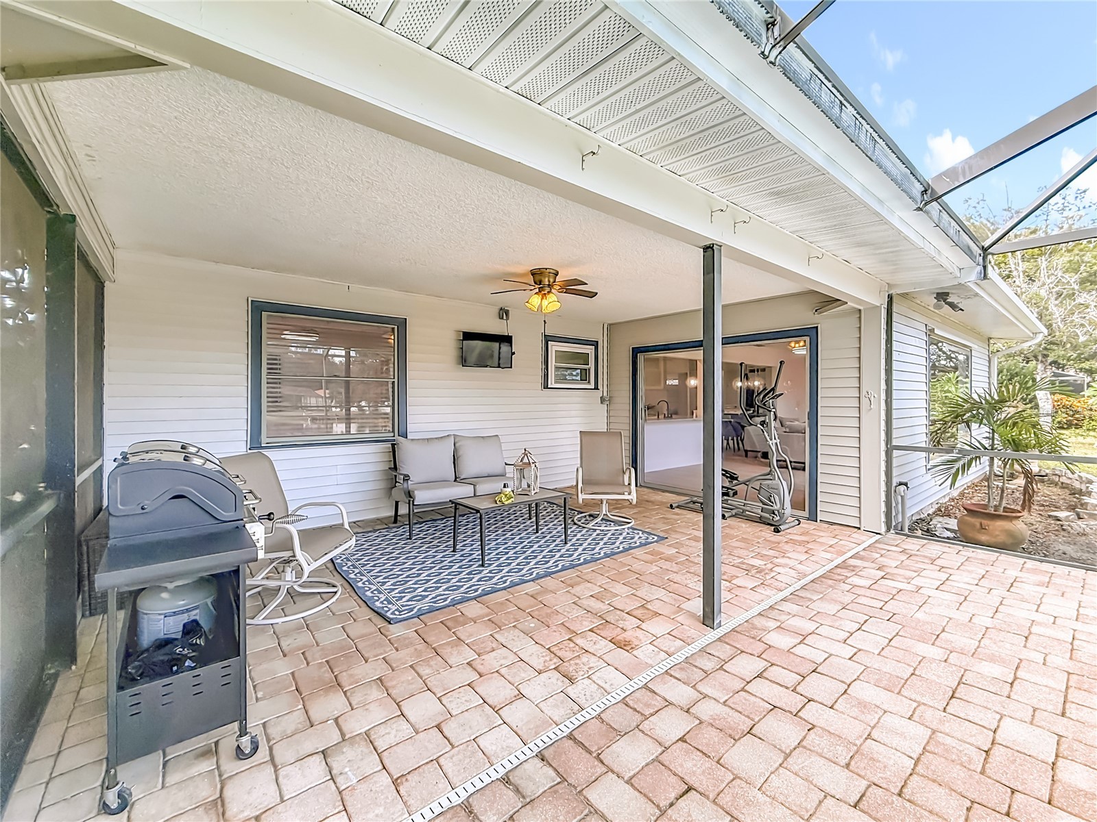 2071 Butternut Circle E Clearwater FL 33763 TB8486461 image56