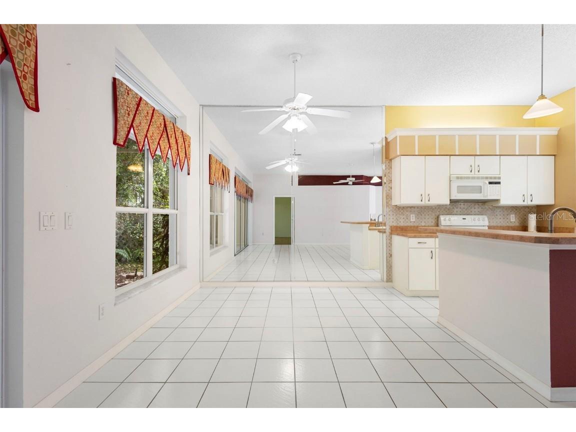 2071 Friar Tuck Lane Orange City FL 32763 V4944884 image17