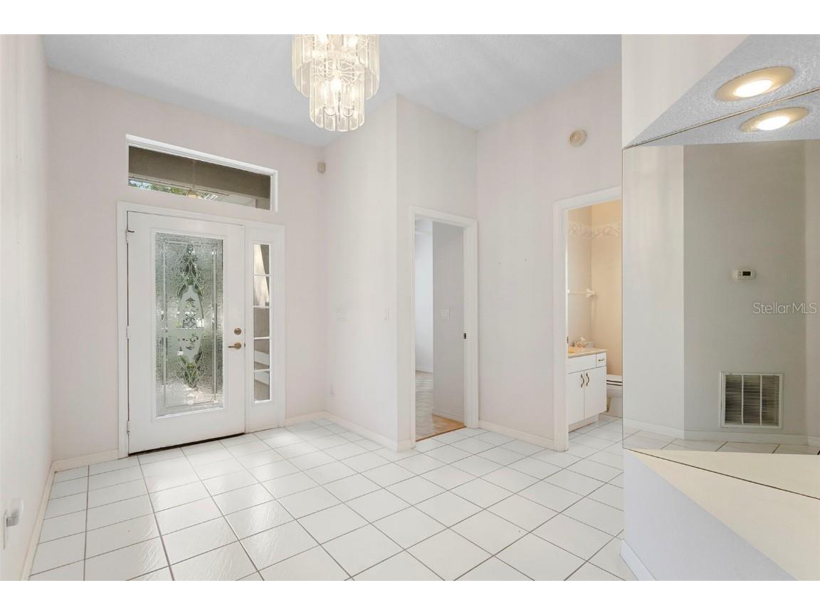 2071 Friar Tuck Lane Orange City FL 32763 V4944884 image6