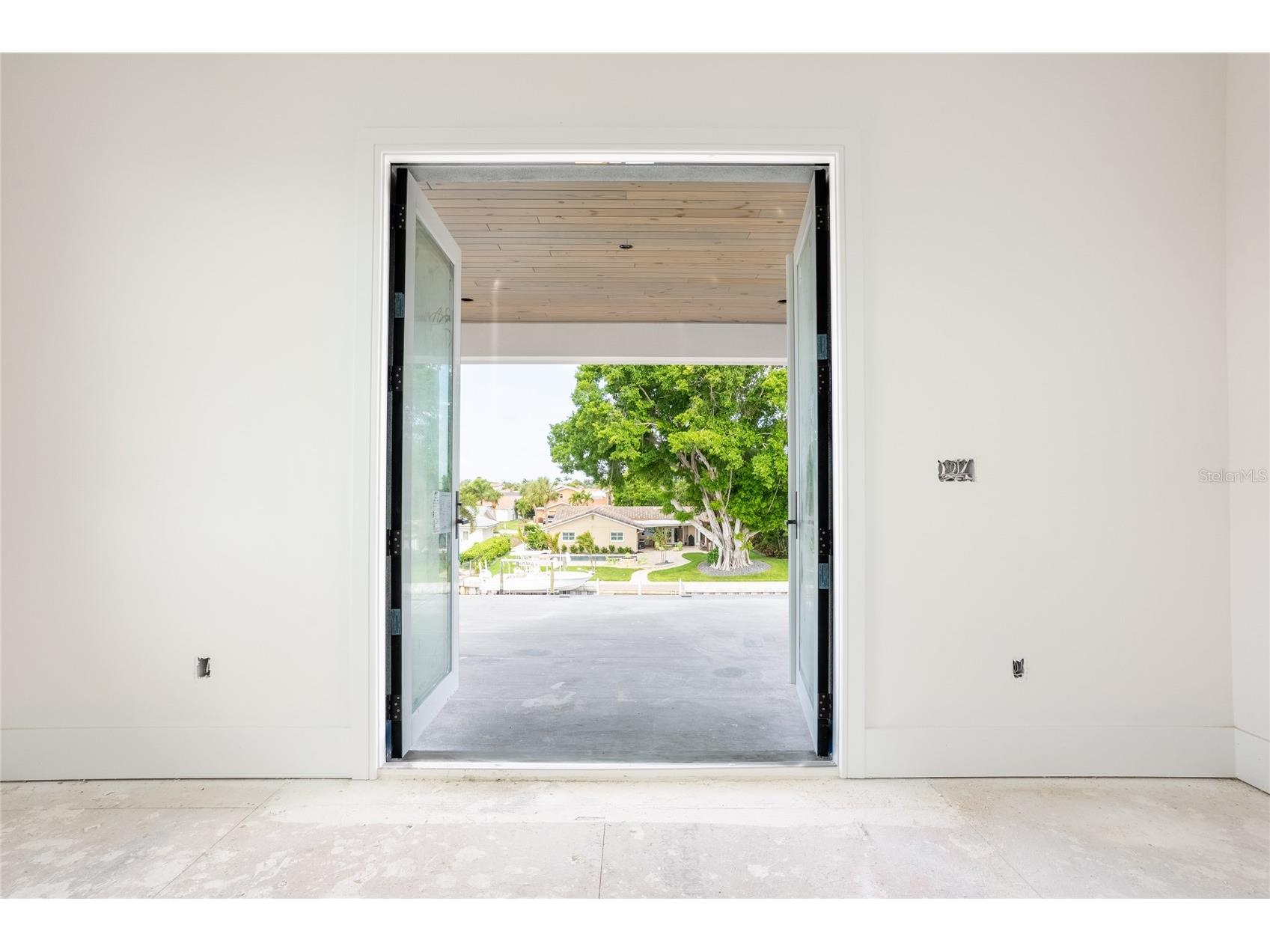 2071 Illinois Avenue NE Saint Petersburg FL 33703 TB8494822 image27
