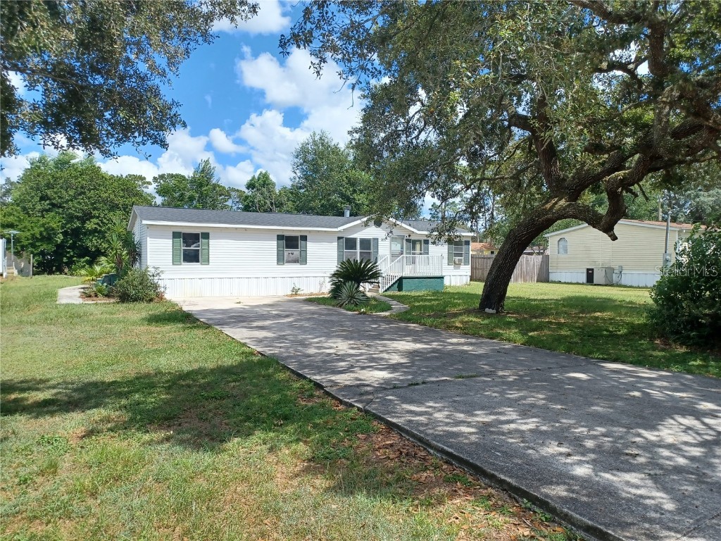 2071 SE 172nd Terrace Silver Springs FL 34488 OM663987 image1