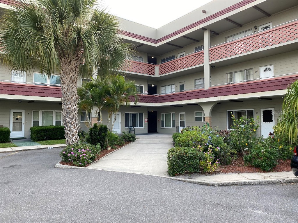 2072 Australia Way W #40 Clearwater FL 33763 U8243710 image1