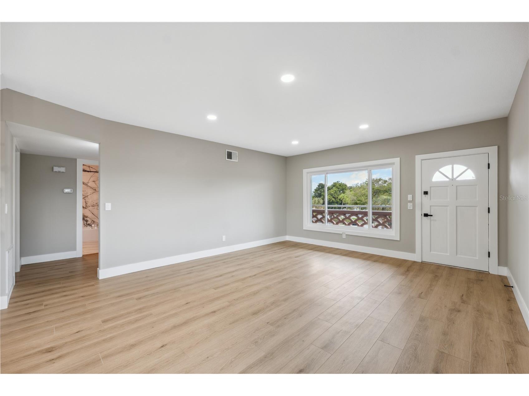2072 Australia Way W #42 Clearwater FL 33763 TB8503415 image3