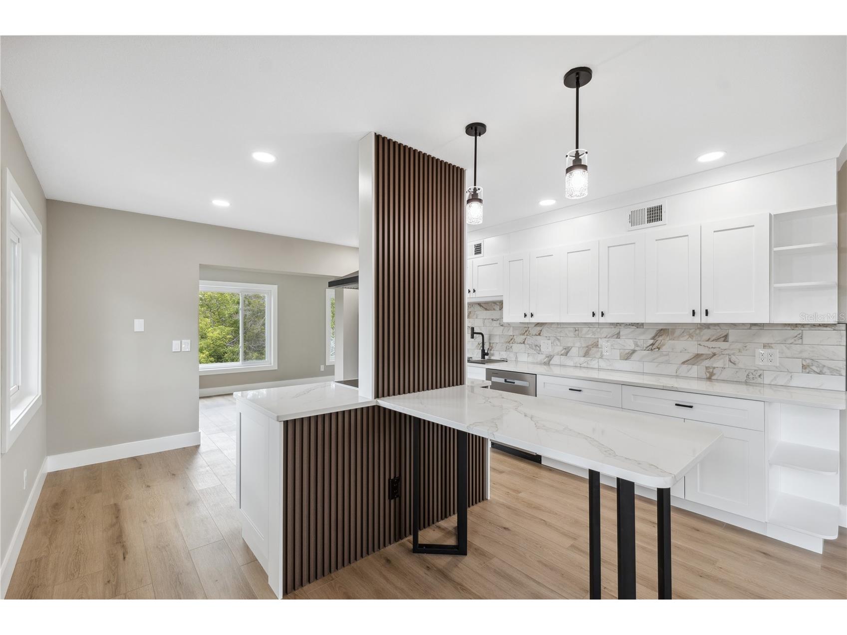 2072 Australia Way W #42 Clearwater FL 33763 TB8503415 image7