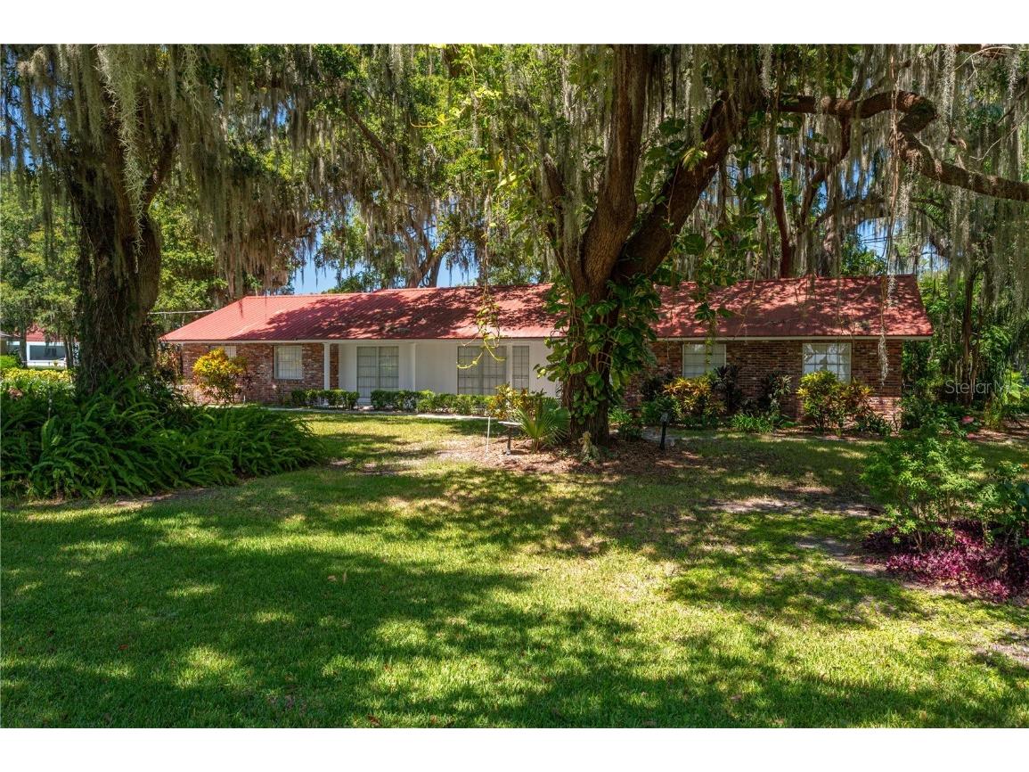 2072 Lake Ariana Boulevard Auburndale FL 33823 - LAKE ARIANA P4927121 image1