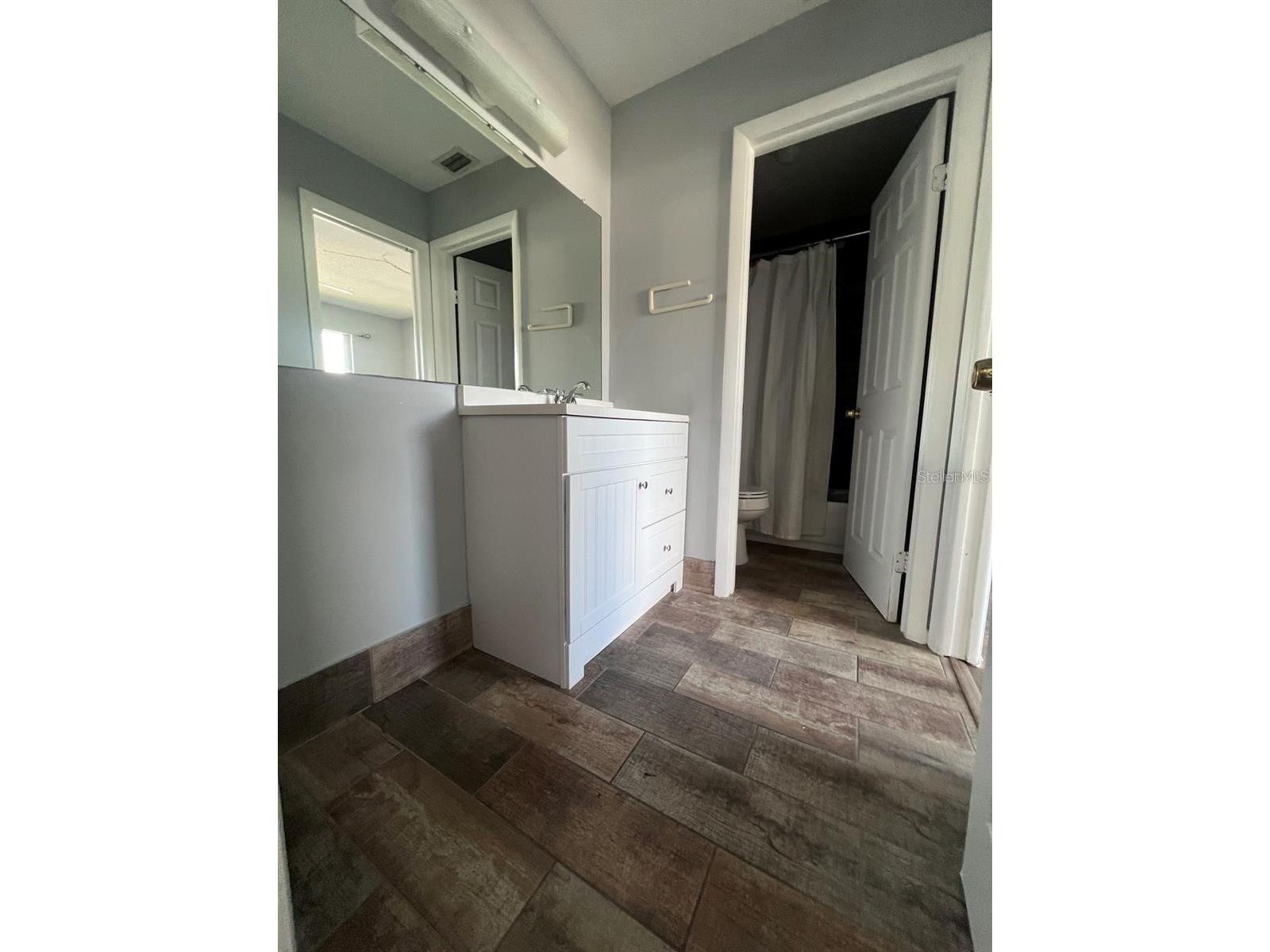 2072 Los Lomas Drive Clearwater FL 33763 TB8492621 image13