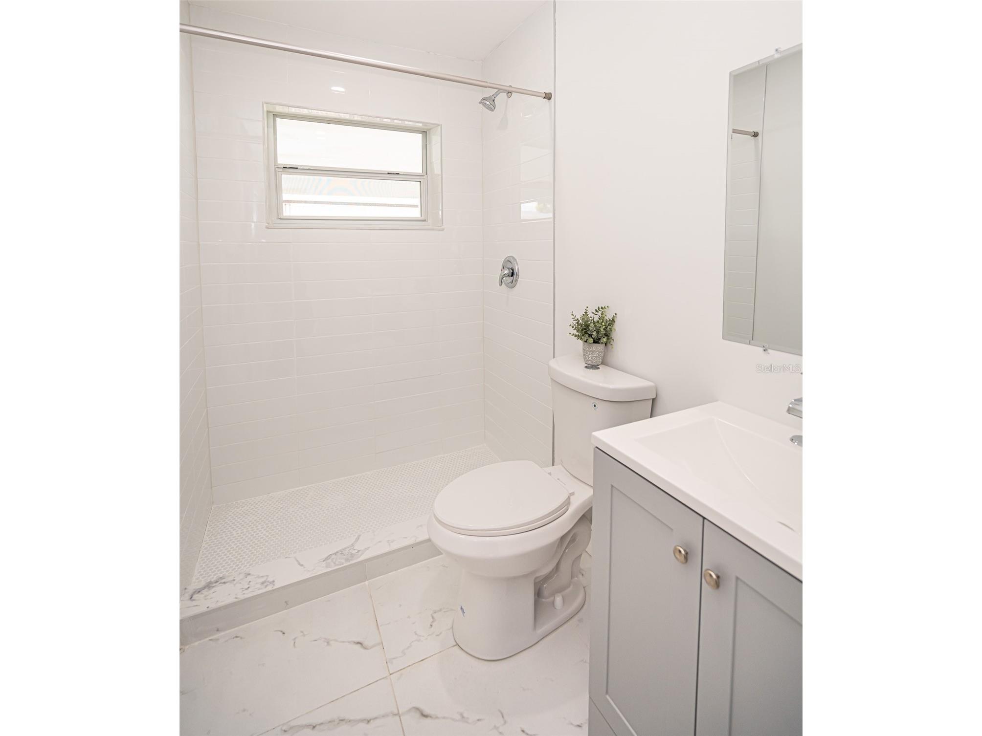 20720 NW 34 Avenue Miami Gardens FL 33056 TB8513778 image17