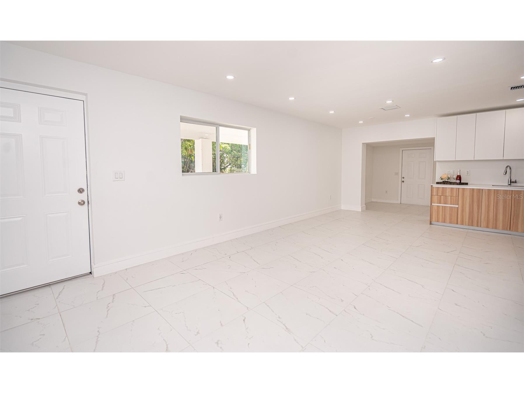 20720 NW 34 Avenue Miami Gardens FL 33056 TB8513778 image2