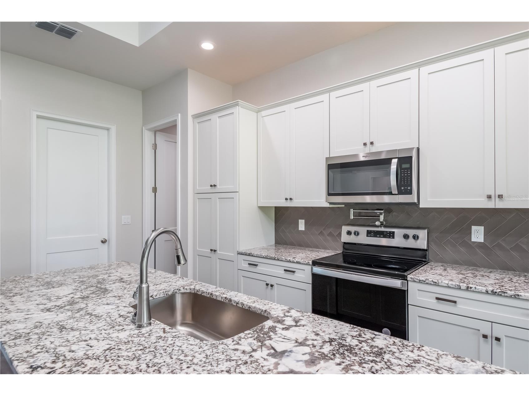 2073 NW 79th Loop Ocala FL 34475 OM687587 image30