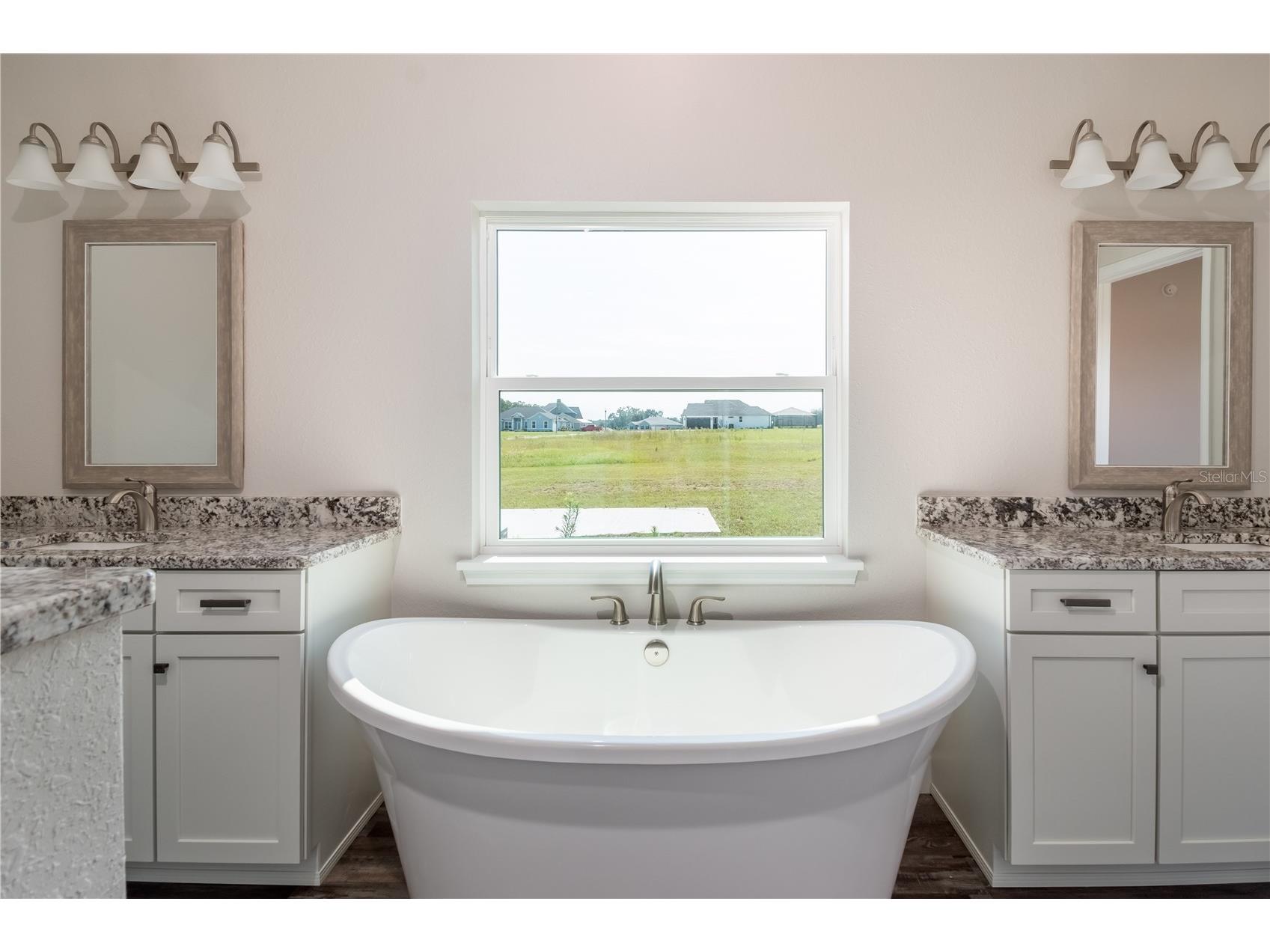 2073 NW 79th Loop Ocala FL 34475 OM687587 image39