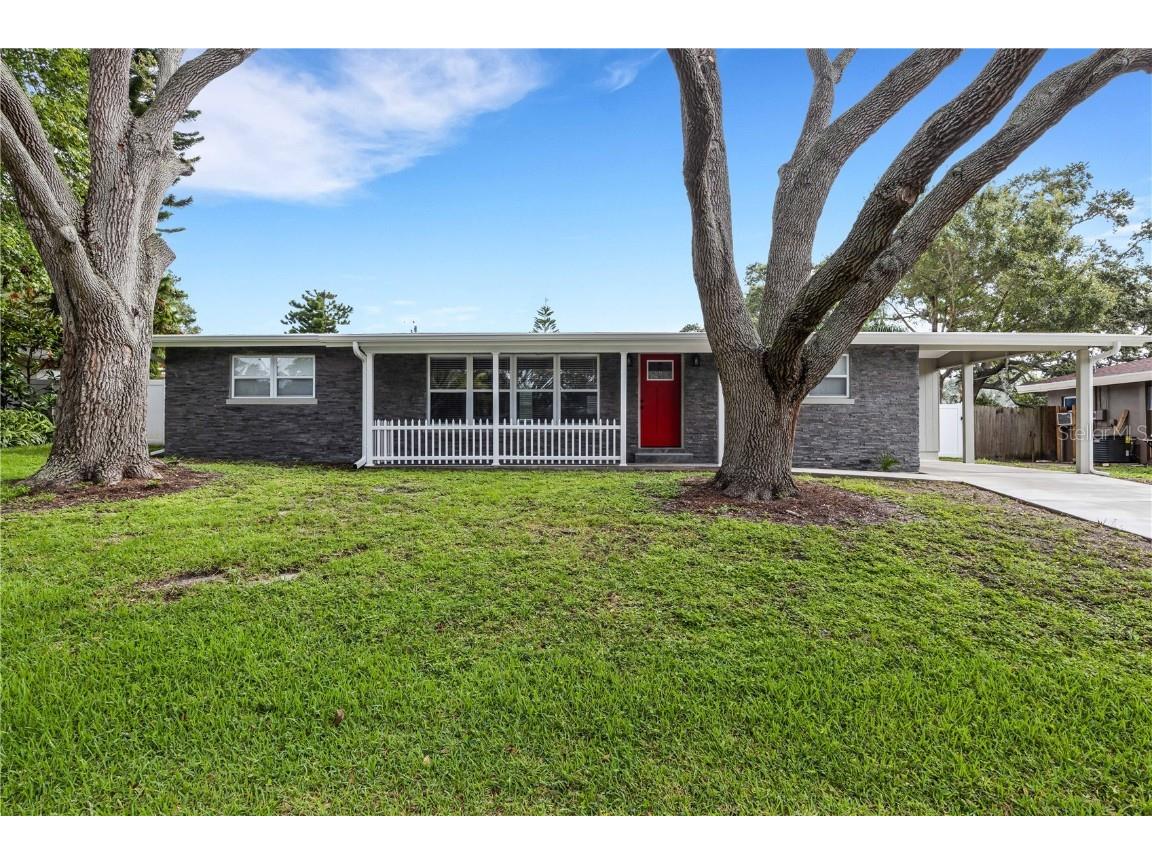 2073 Overbrook Avenue N Belleair Bluffs FL 33770 O6129234 image1