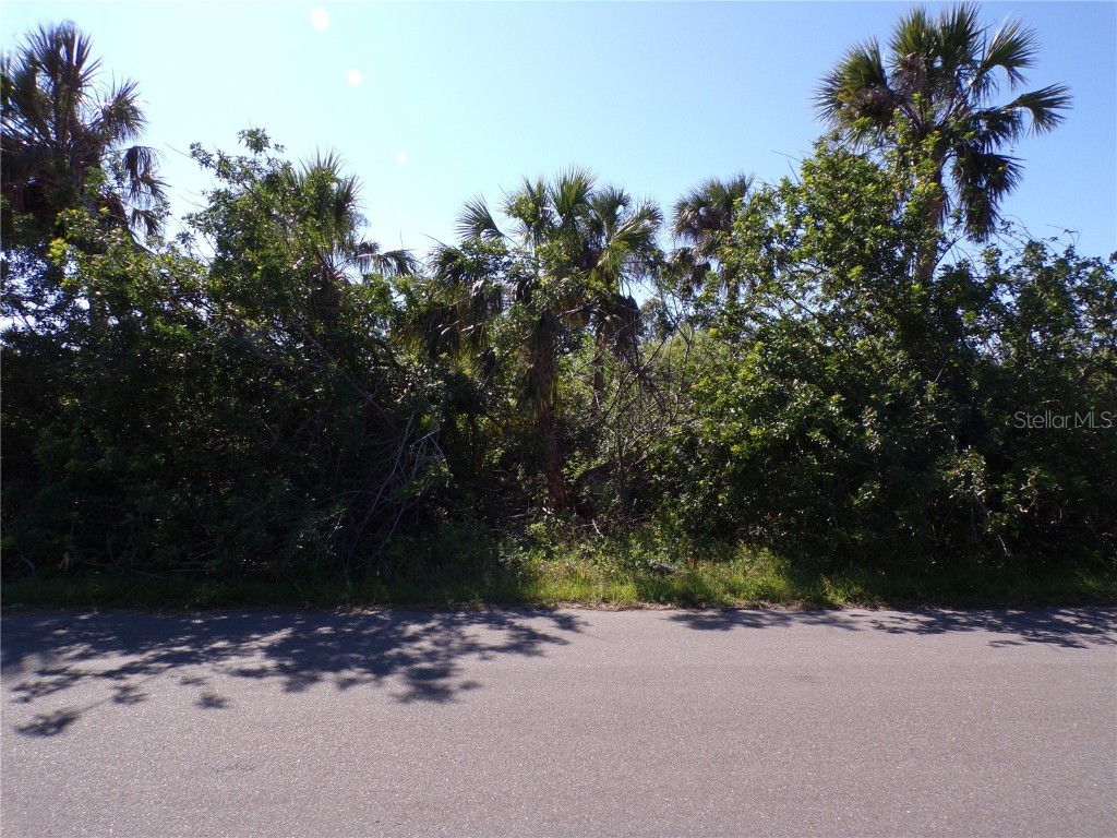 2073 Proude Street Port Charlotte FL 33953 C7472866 image1