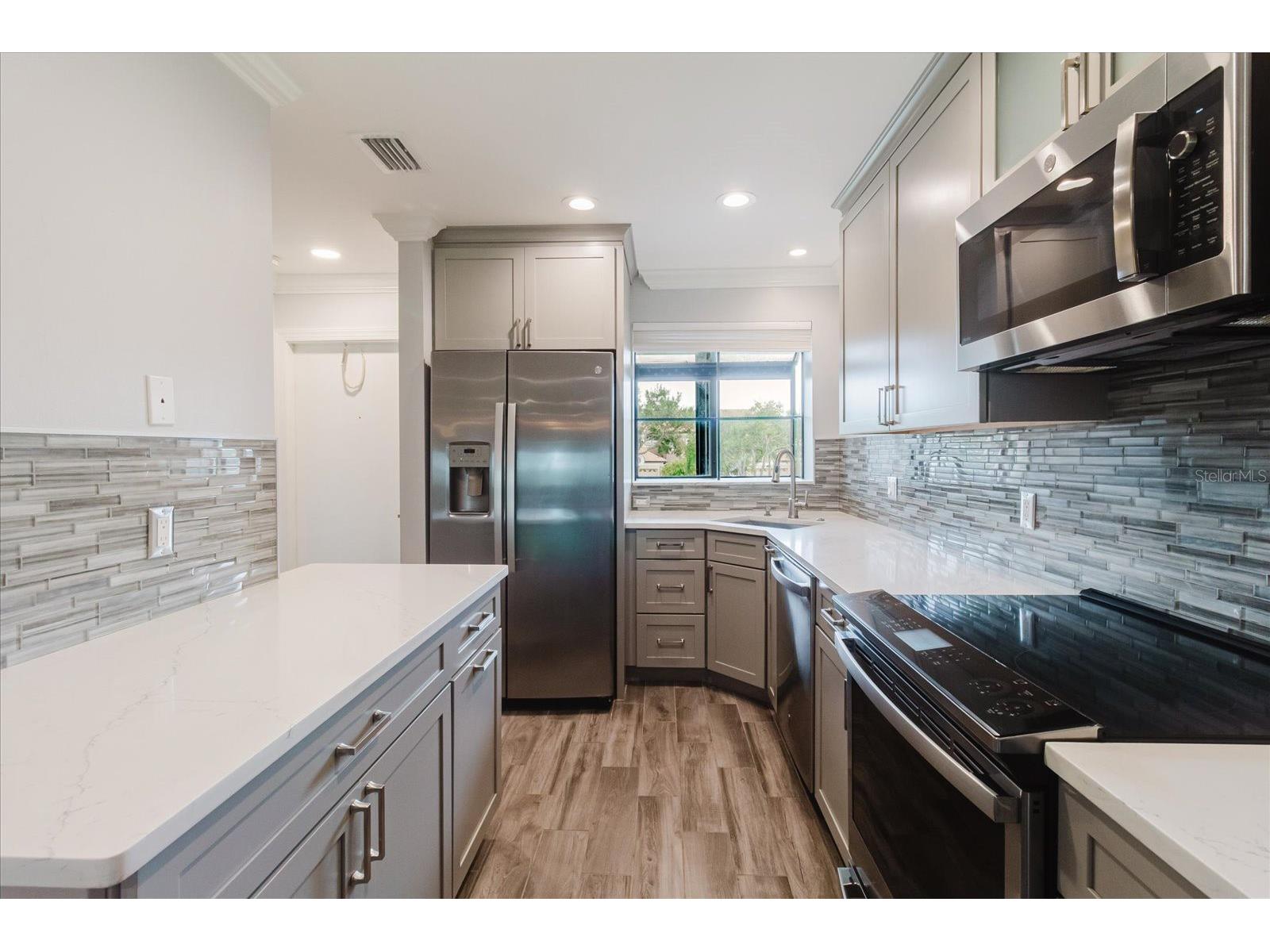 2073 Skimmer Court W #222 Clearwater FL 33762 TB8529516 image10
