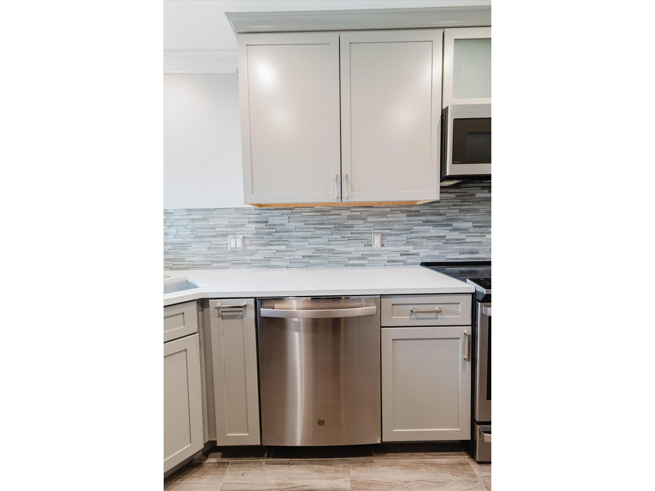 2073 Skimmer Court W #222 Clearwater FL 33762 TB8529516 image13
