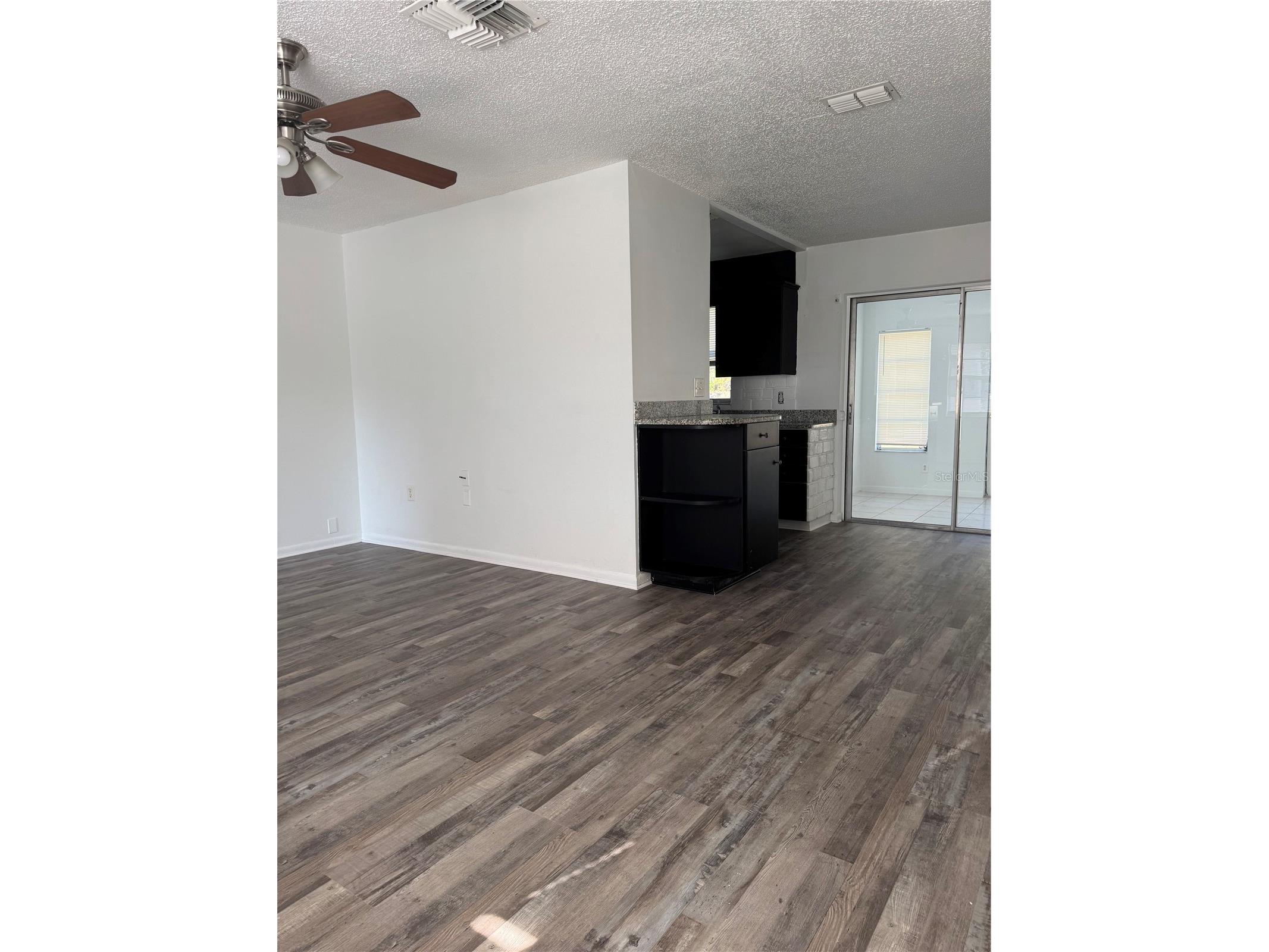 2074 Dodge Street Clearwater FL 33760 TB8491752 image5