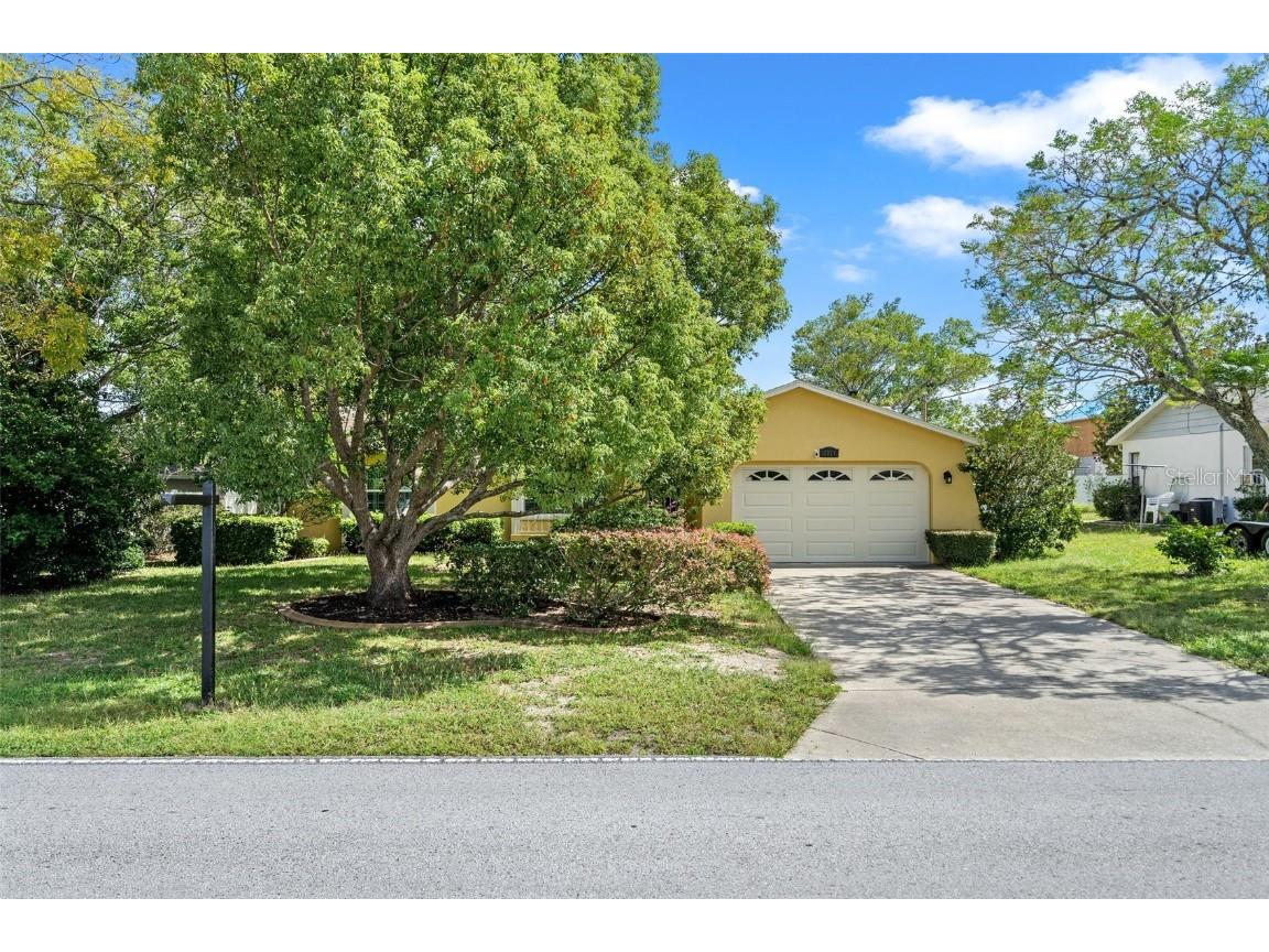 2074 Godfrey Avenue Spring Hill FL 34609 W7858906 image1