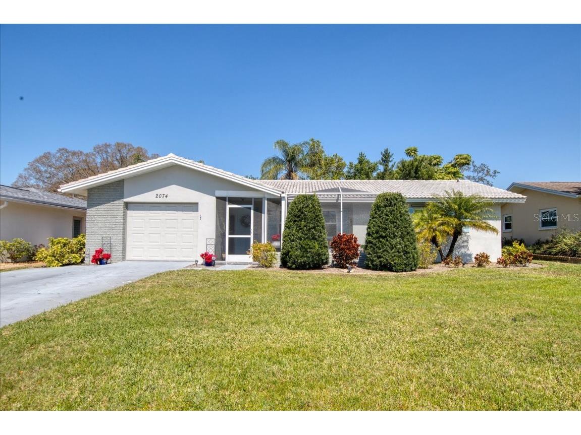 2074 Hillwood Dr Clearwater FL 33763 U8231588 image1