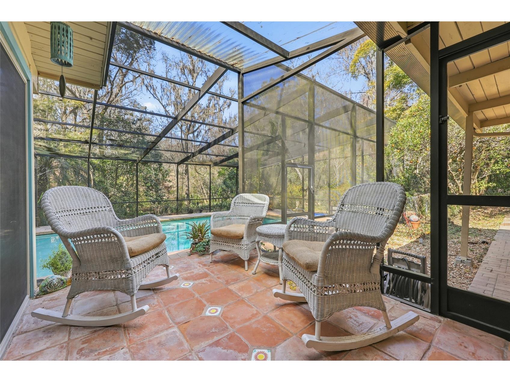 2074 NW 11th Road Gainesville FL 32605 GC537601 image15