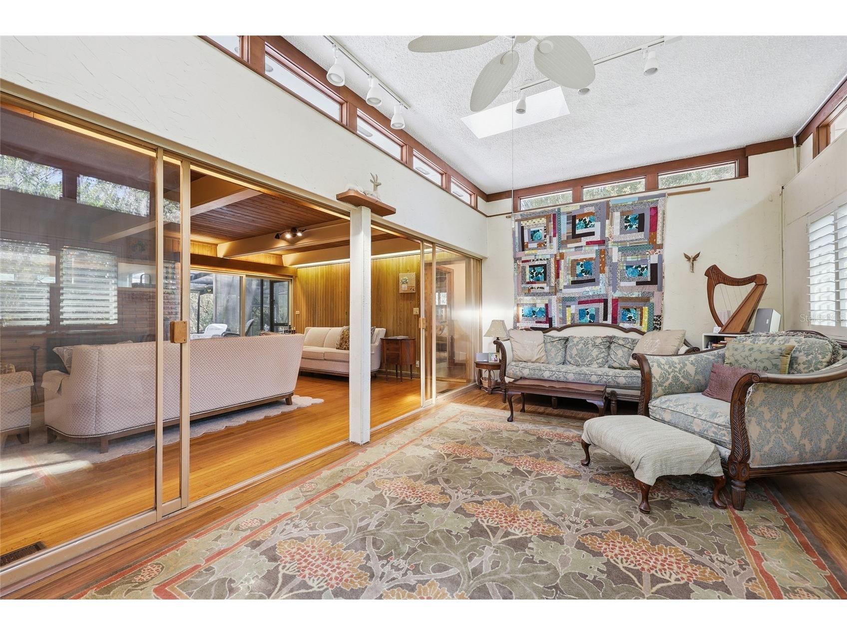 2074 NW 11th Road Gainesville FL 32605 GC537601 image17