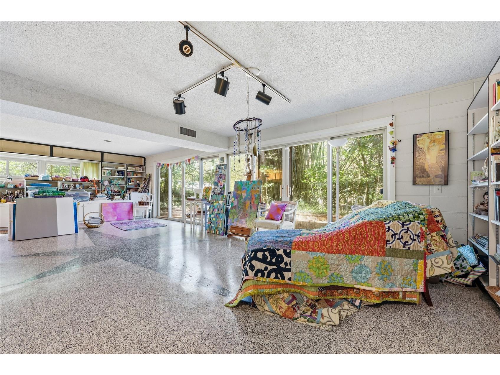 2074 NW 11th Road Gainesville FL 32605 GC537601 image33