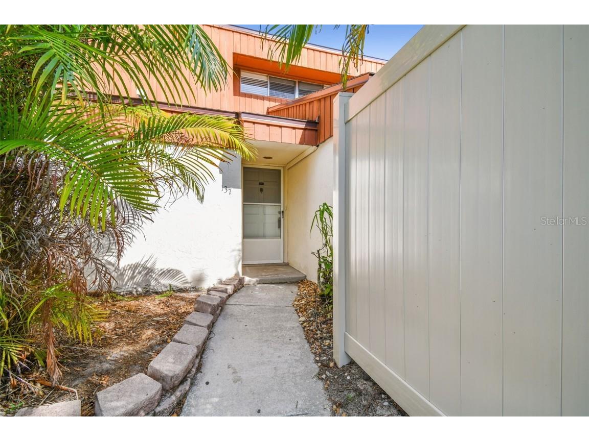 2074 Sunset Point Road #137 Clearwater FL 33765 U8199713 image1