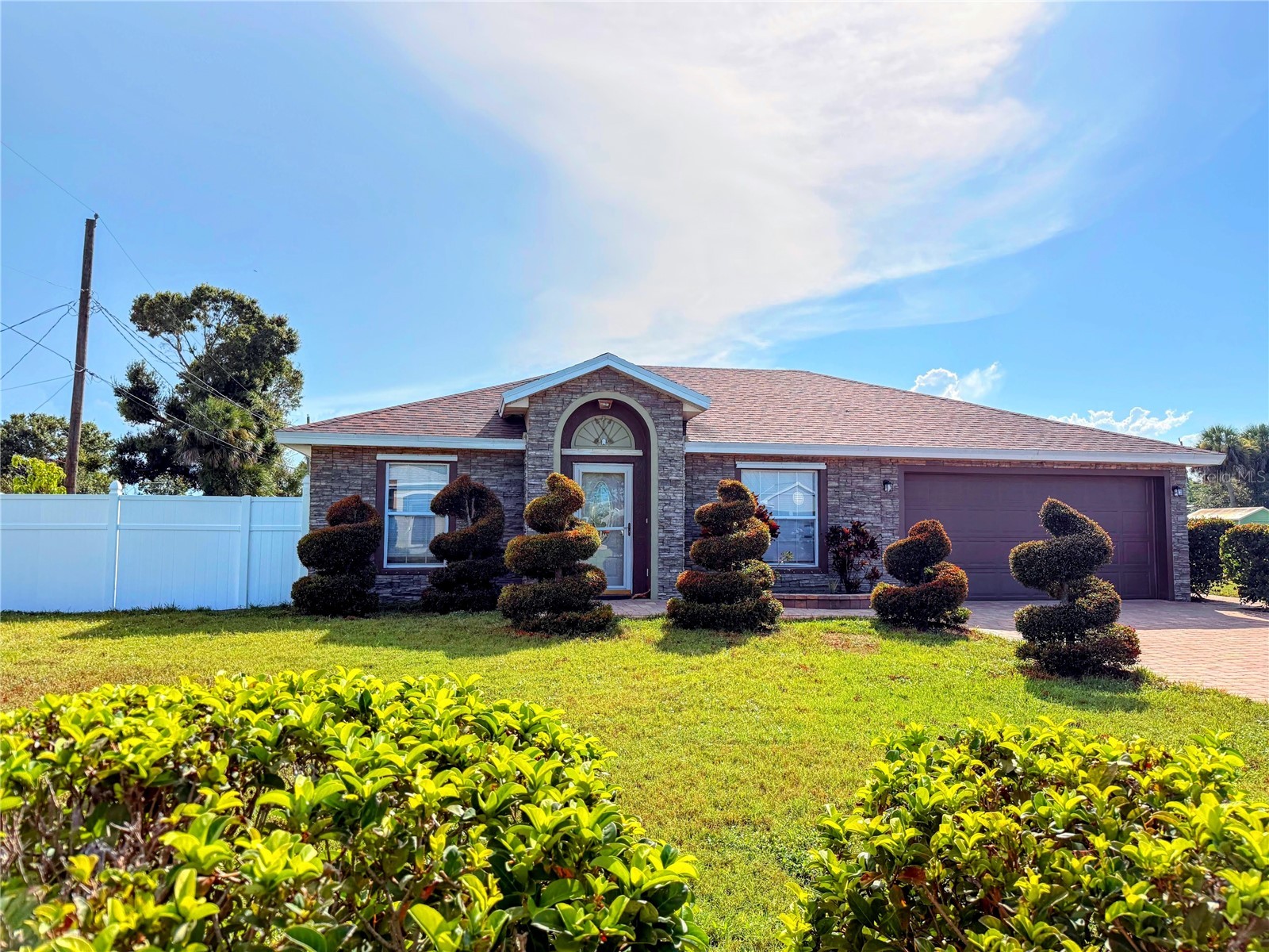 2075 4th Avenue SW Vero Beach FL 32962 TB8498699 image1