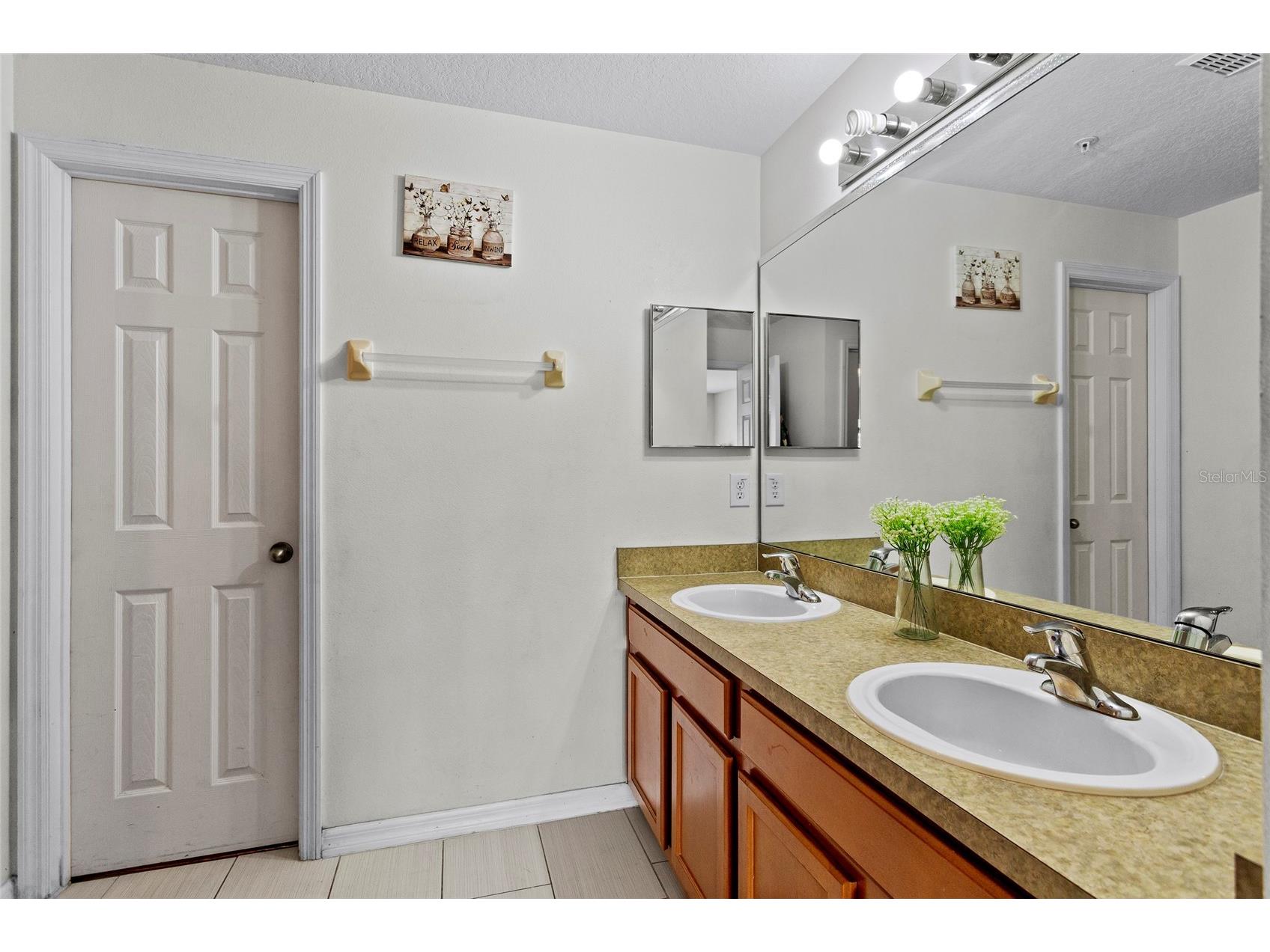 2075 Cypress Bay Boulevard Kissimmee FL 34743 S5144711 image13