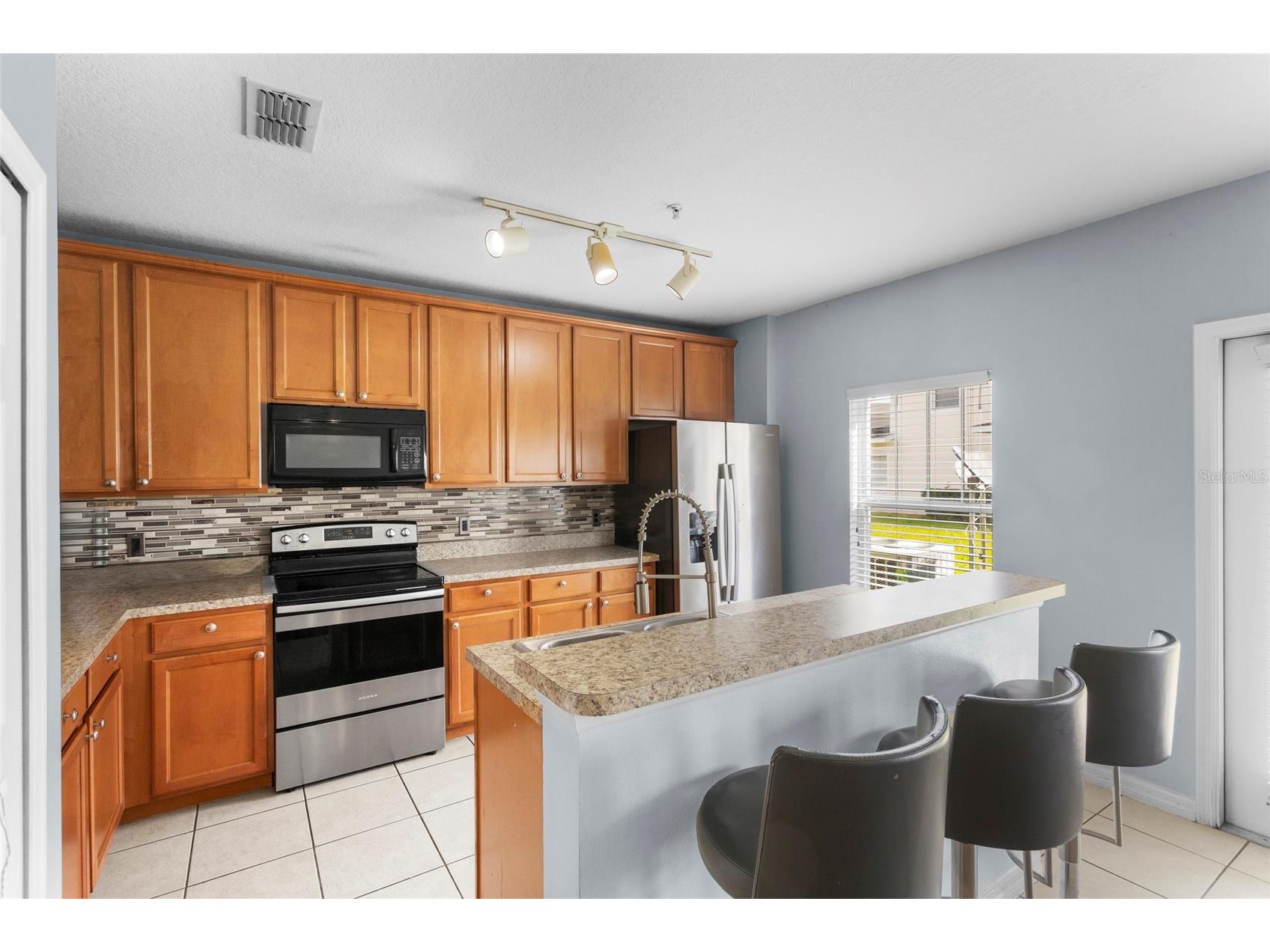 2075 Cypress Bay Boulevard Kissimmee FL 34743 S5144711 image6