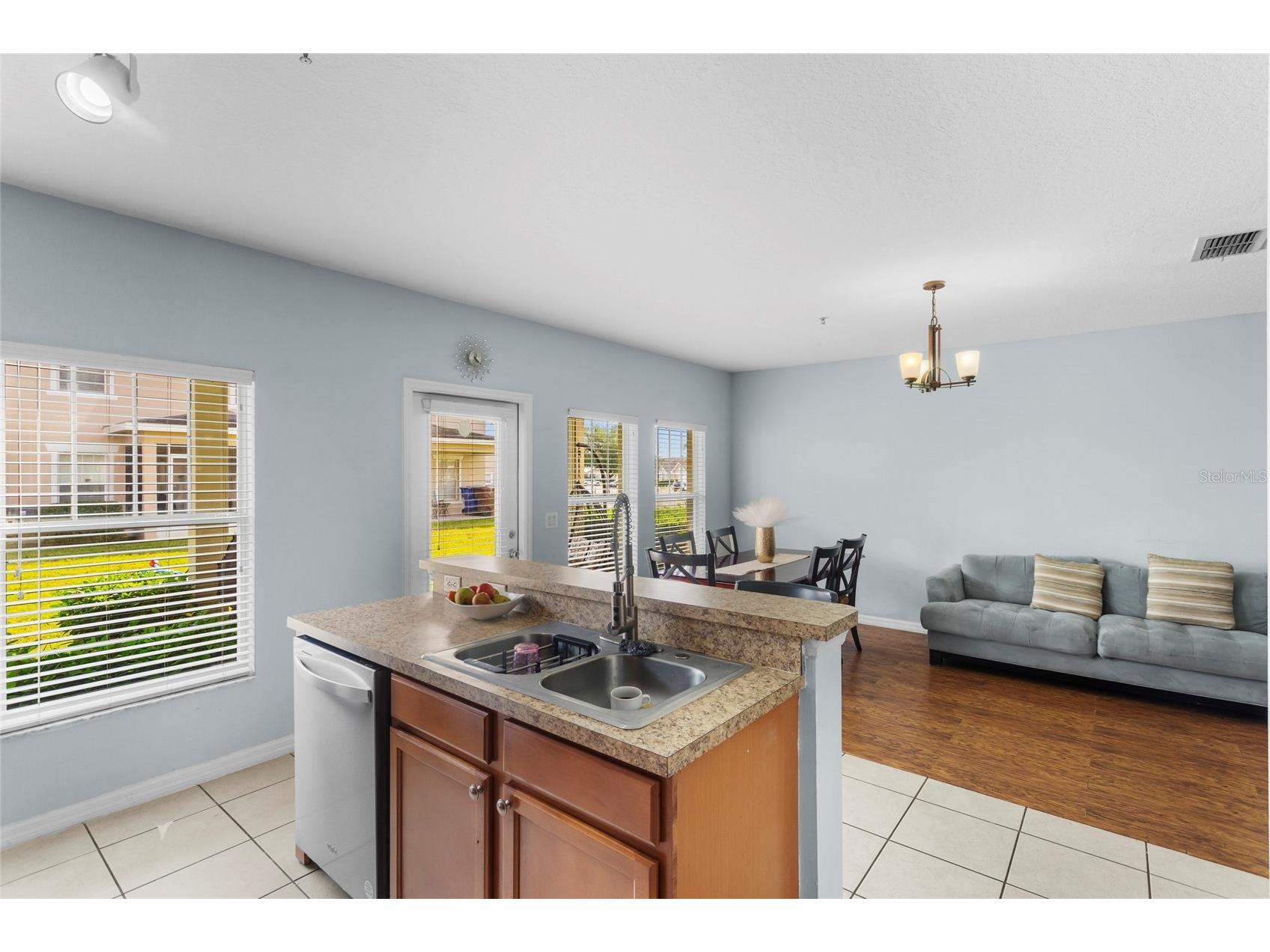 2075 Cypress Bay Boulevard Kissimmee FL 34743 S5144711 image7