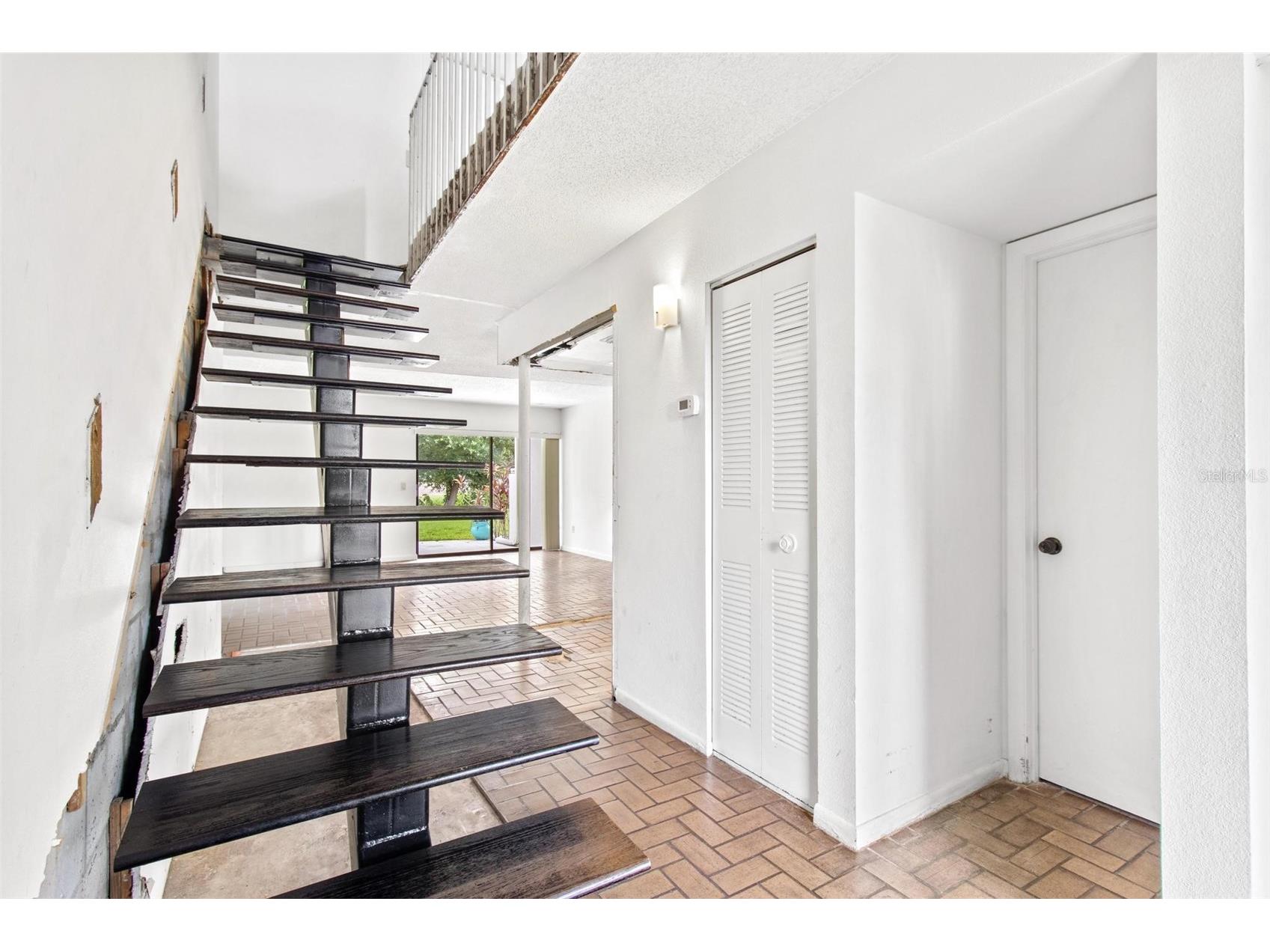 2075 Lakewood Club Drive S #6A Saint Petersburg FL 33712 TB8475053 image5