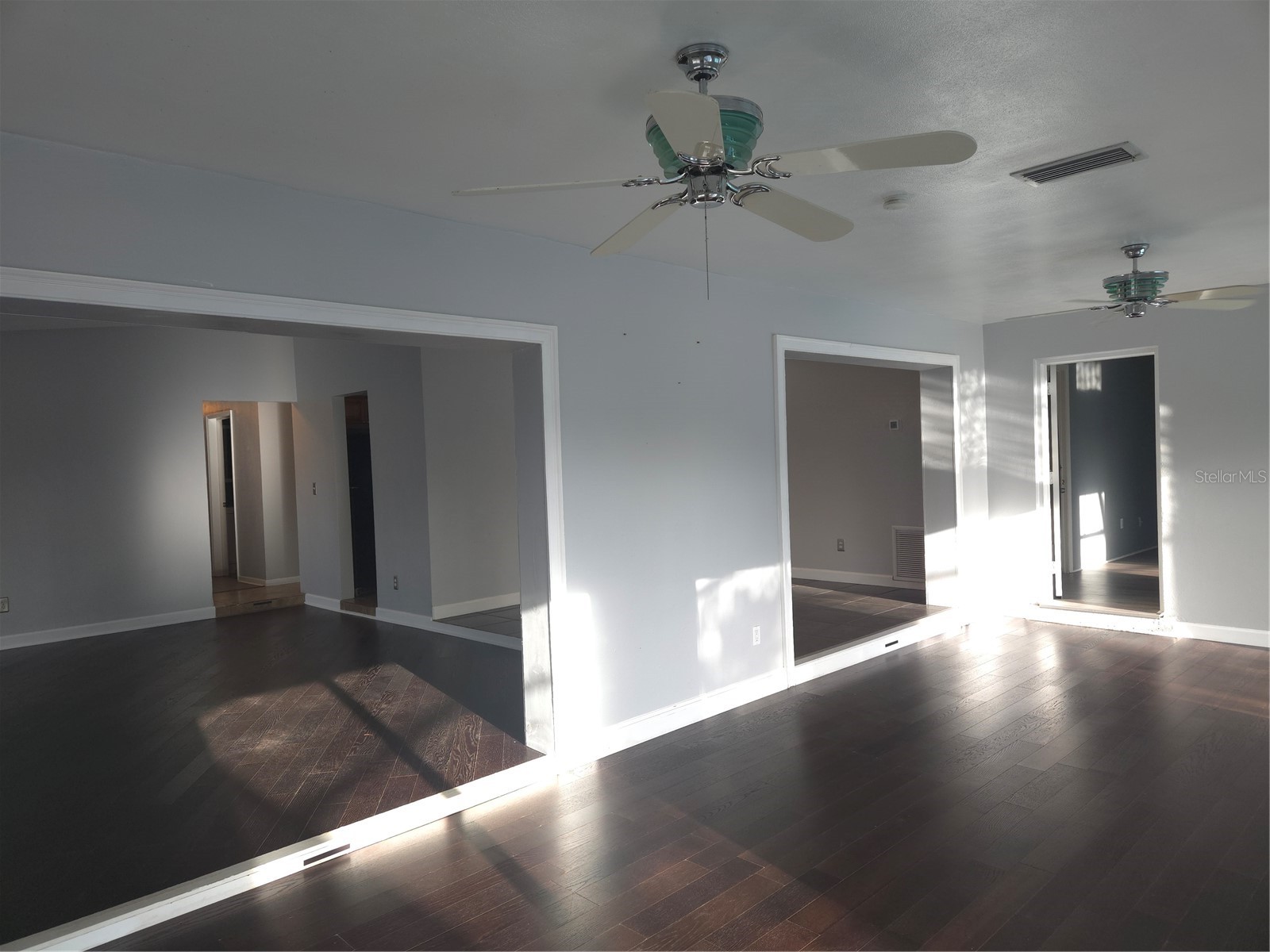 2075 N Keene Road Clearwater FL 33755 - MONTCLAIR LAKE TB8477685 image5