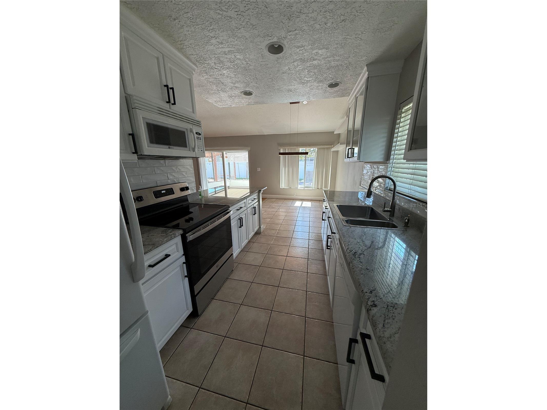 2075 Shadow Pine Drive Brandon FL 33511 TB8460547 image18