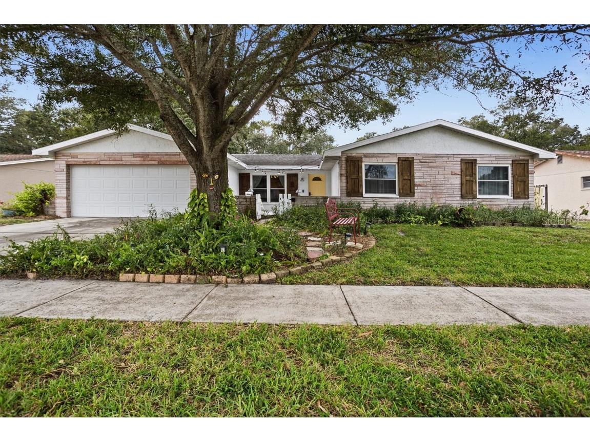 2076 59th Way N Clearwater FL 33760 U8215269 image1