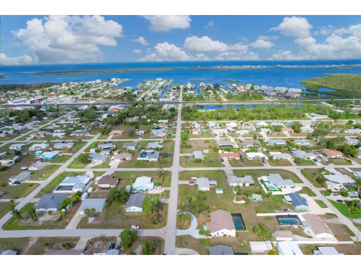 2076 Michigan Avenue Englewood FL 34224 D6137009 image1