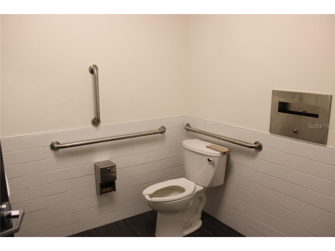 2076 Seminole Boulevard #D Largo FL 33778 TB8442518 image17