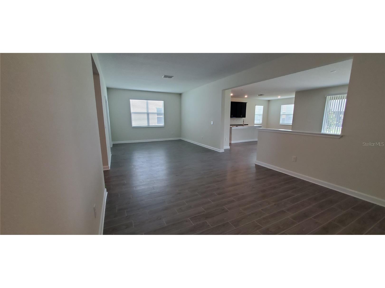 2077 Camden Loop Davenport FL 33837 S5128381 image4