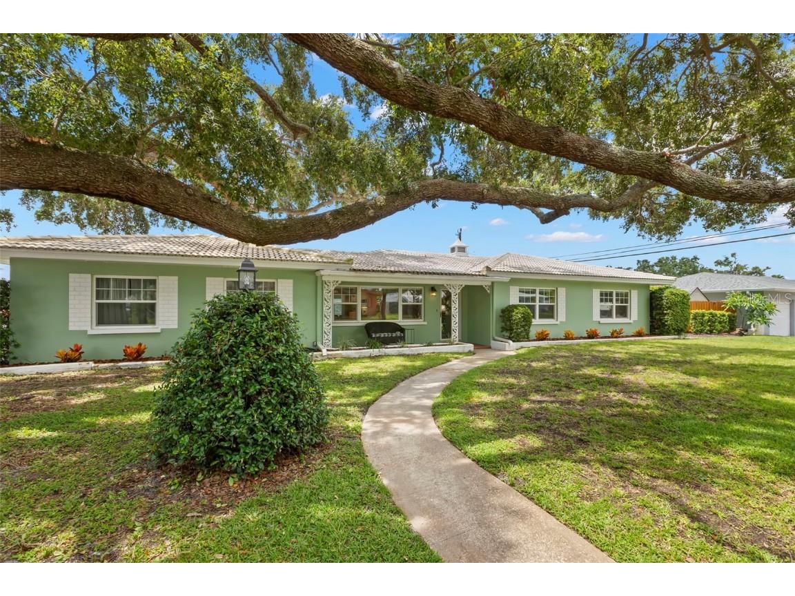 2077 Magnolia Drive Clearwater FL 33764 TB8404275 image1