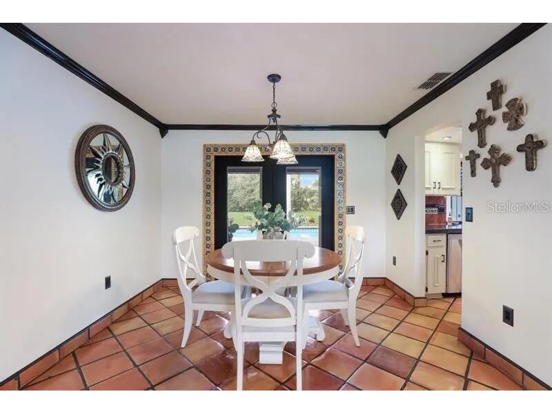 2077 Racimo Drive Sarasota FL 34240 O6373167 image12