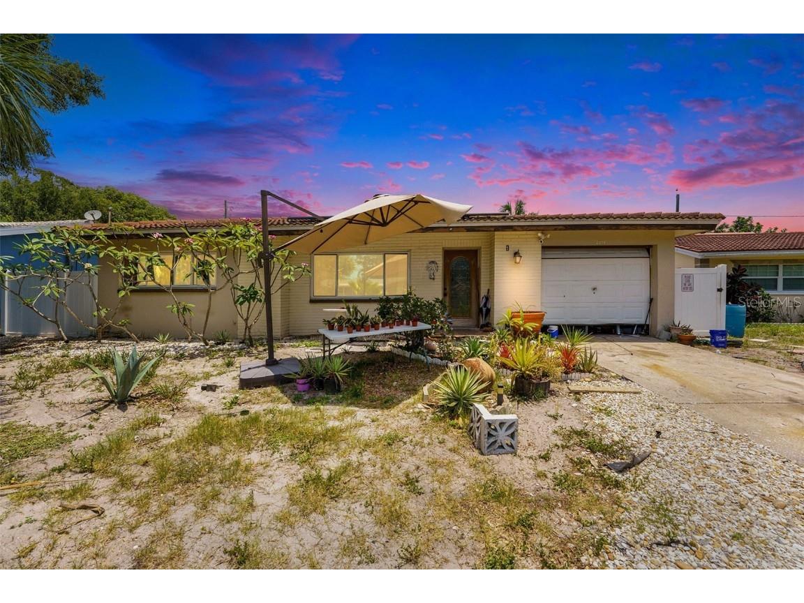 2078 Shadow Lane Clearwater FL 33763 TB8382298 image1